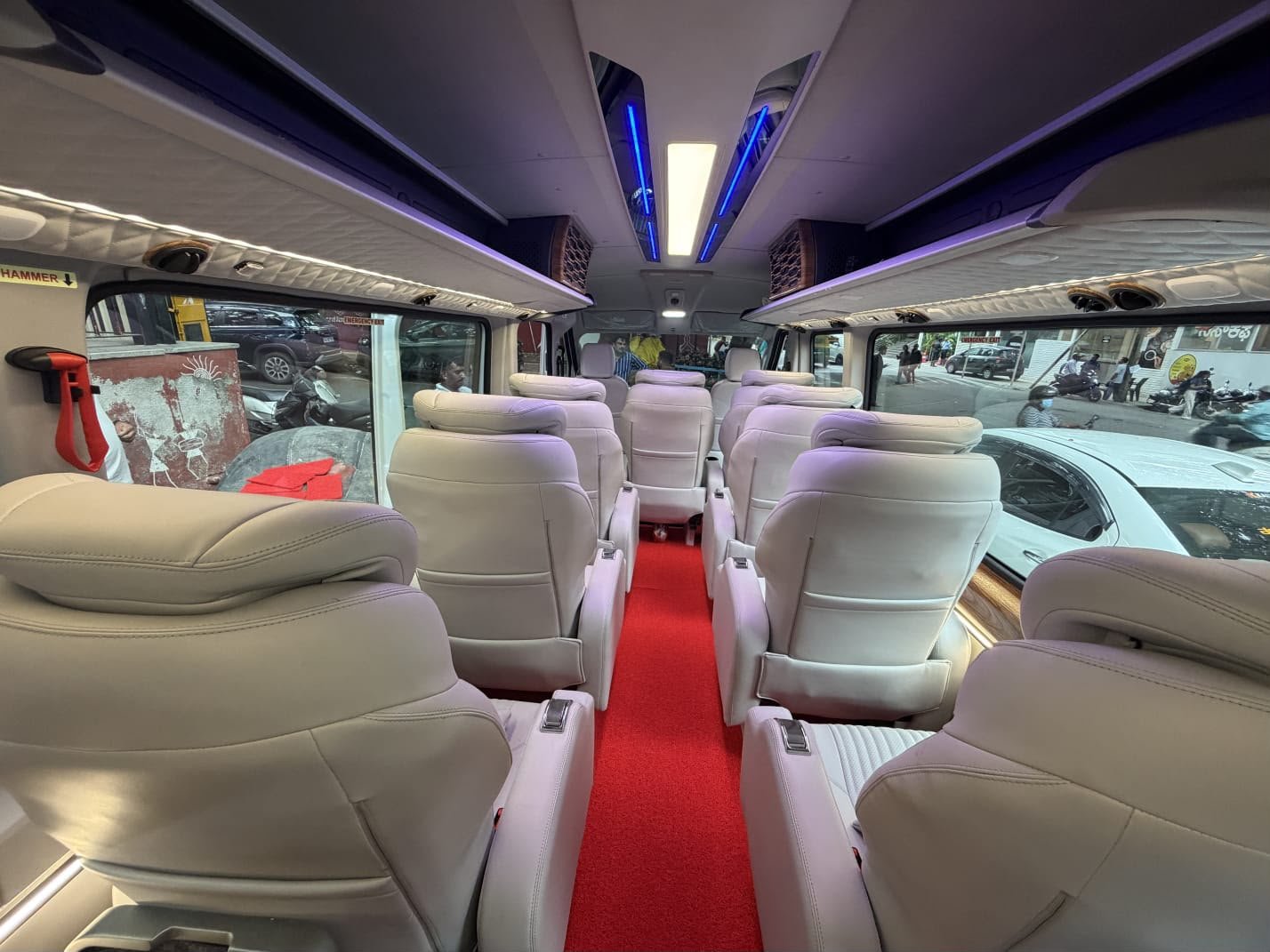 Force Urbania van, Bangalore group travel